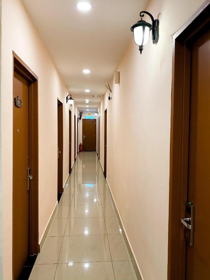 Carlsun 3* Kulai